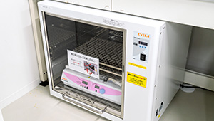 インキュベーターシェーカー　FMS-1000