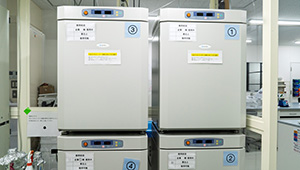 CO2インキュベーター　SCA-80DS