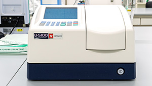 レシオビーム分光光度計　U-5100